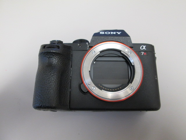 Sony > ILCE-7RM2 - Defective For parts only