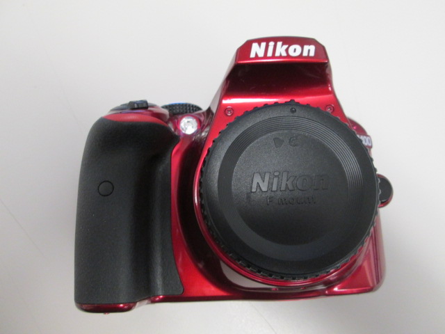 D3400 Red - USED